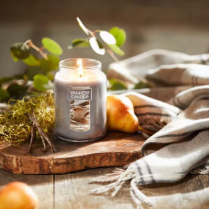 Yankee Candle® Woodland Weekend Memories Großes Glas 623g