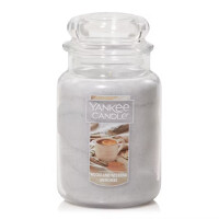 Yankee Candle® Woodland Weekend Memories Großes Glas 623g